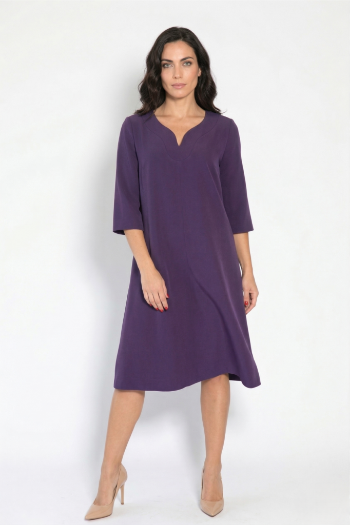 שמלה מינימליסטית בצבע חציל שרוול עד המרפק מתאימה לחג ולשבת