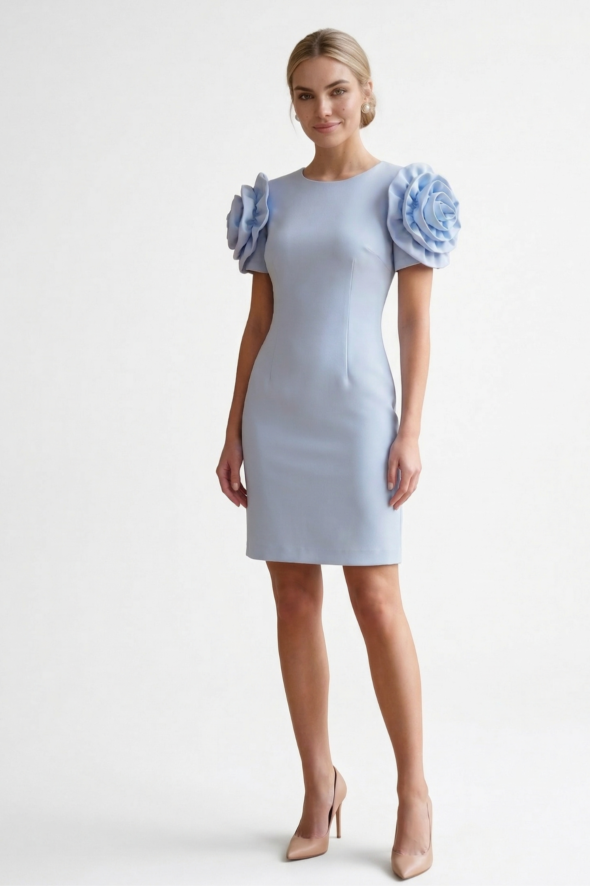 10 שמלת מיני בצבע תכלת עם שרוול מיוחד